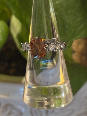 Brown Oval Gemstone Ring with Side Accents